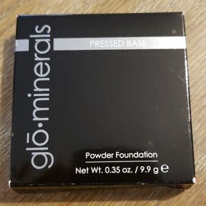 Natural dark Glo minerals pressed base